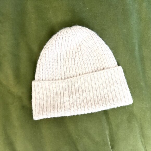Madewell Light Pink Ribbed Ultra Soft Alpaca Beanie Hat - Picture 10 of 10